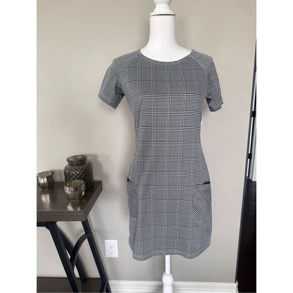 New Look Houndstooth Short Sleeve Pocket Dress - Picture 1 of 7